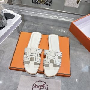 Hermes Flip-Flops Gate8408