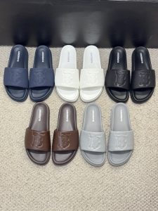 Burberry Slippers Gate8979