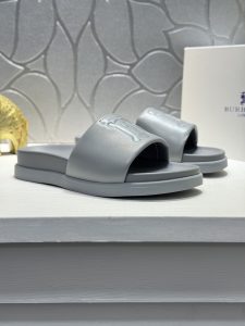 Burberry Slippers Gate8982