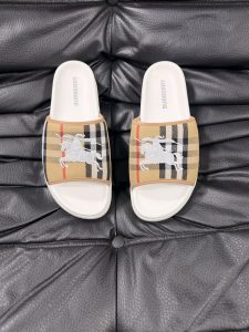 Burberry Plaid Sandals Gate1849