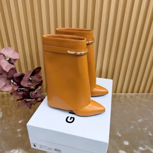 Givenchy Straight-Leg Shiny Leather Boots Gate15487