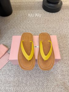 Miu Miu Flip Flops Gate8209