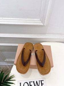 Miu Miu Flip Flops Gate8213