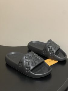 Louis Vuitton Beach Shoes Gate8523