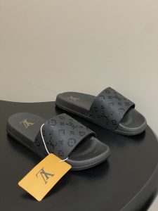 Louis Vuitton Beach Shoes Gate8524