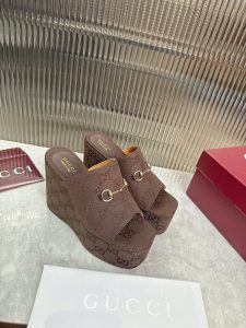 Gucci Wedge Sandals Gate7852