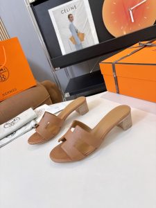 Hermes Genuine Leather Slippers Gate15476