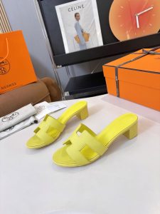 Hermes Genuine Leather Slippers Gate15477