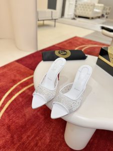 Christian Louboutin High Heels Gate1529