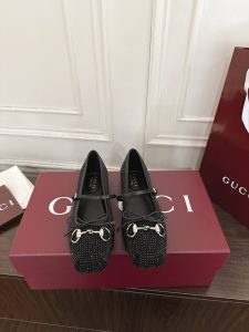 Gucci Canvas Shoes Gate654