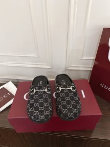 Gucci Canvas Shoes Gate739