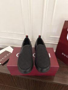 Gucci Canvas Shoes Gate700