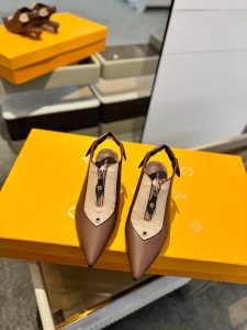 Louis Vuitton Leather Shoes Gate6459